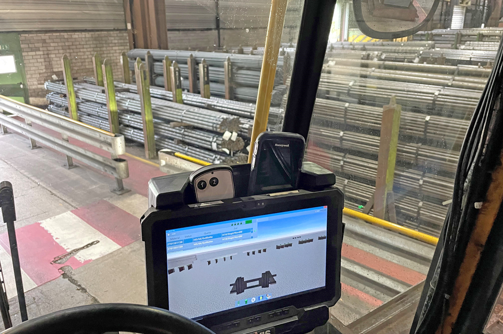 3D-Visualisierung der Lagerhalle am Fahrzeugterminal in der Staplerkabine